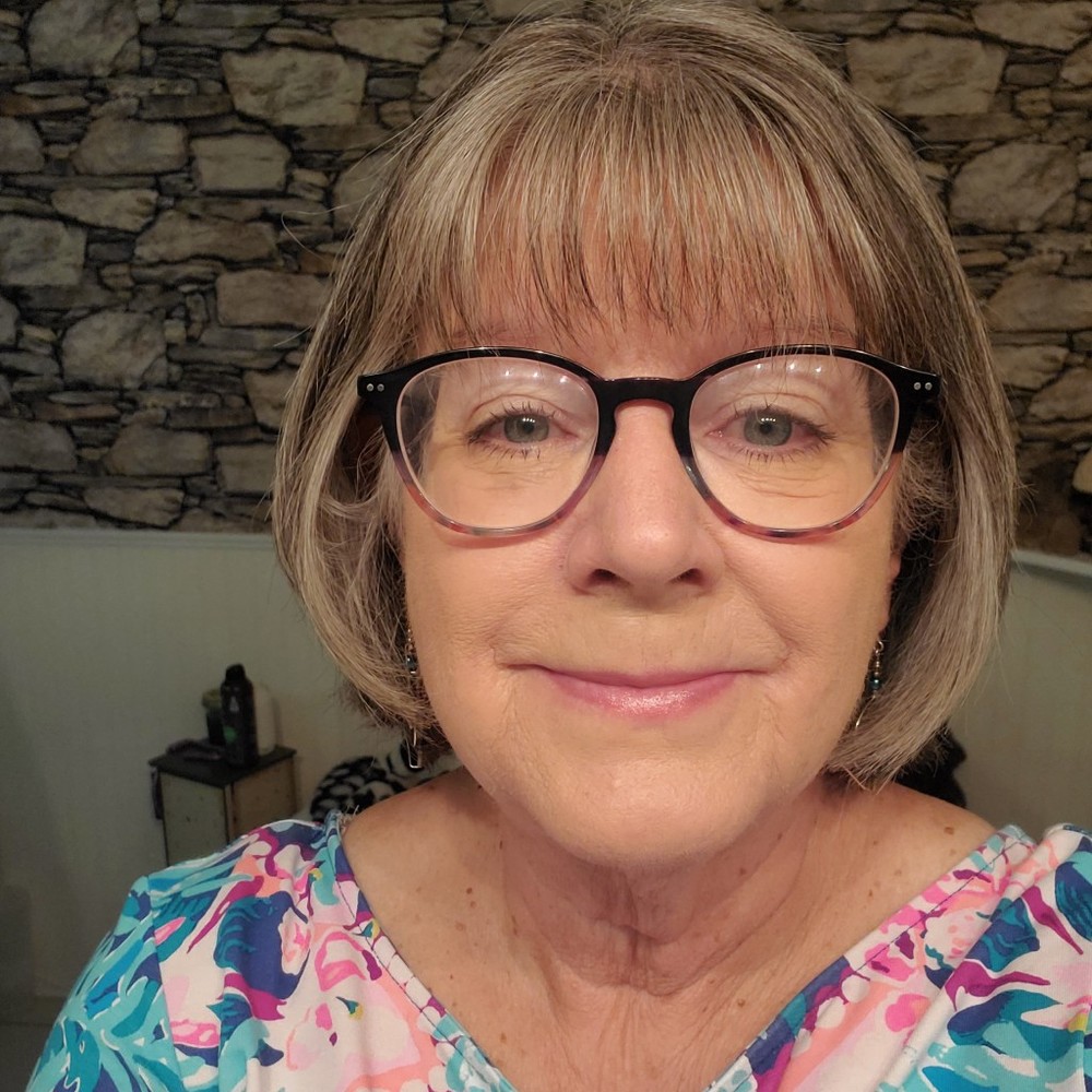 Meet your Posher, Nancy